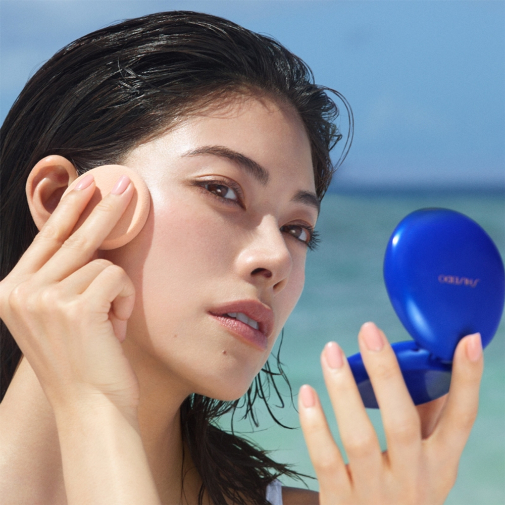 Shiseido Expert Sun Protector UV Protective Compact Foundation SPF30 - Водостойкий крем для тела в компактной упаковке оттенок, 12 g