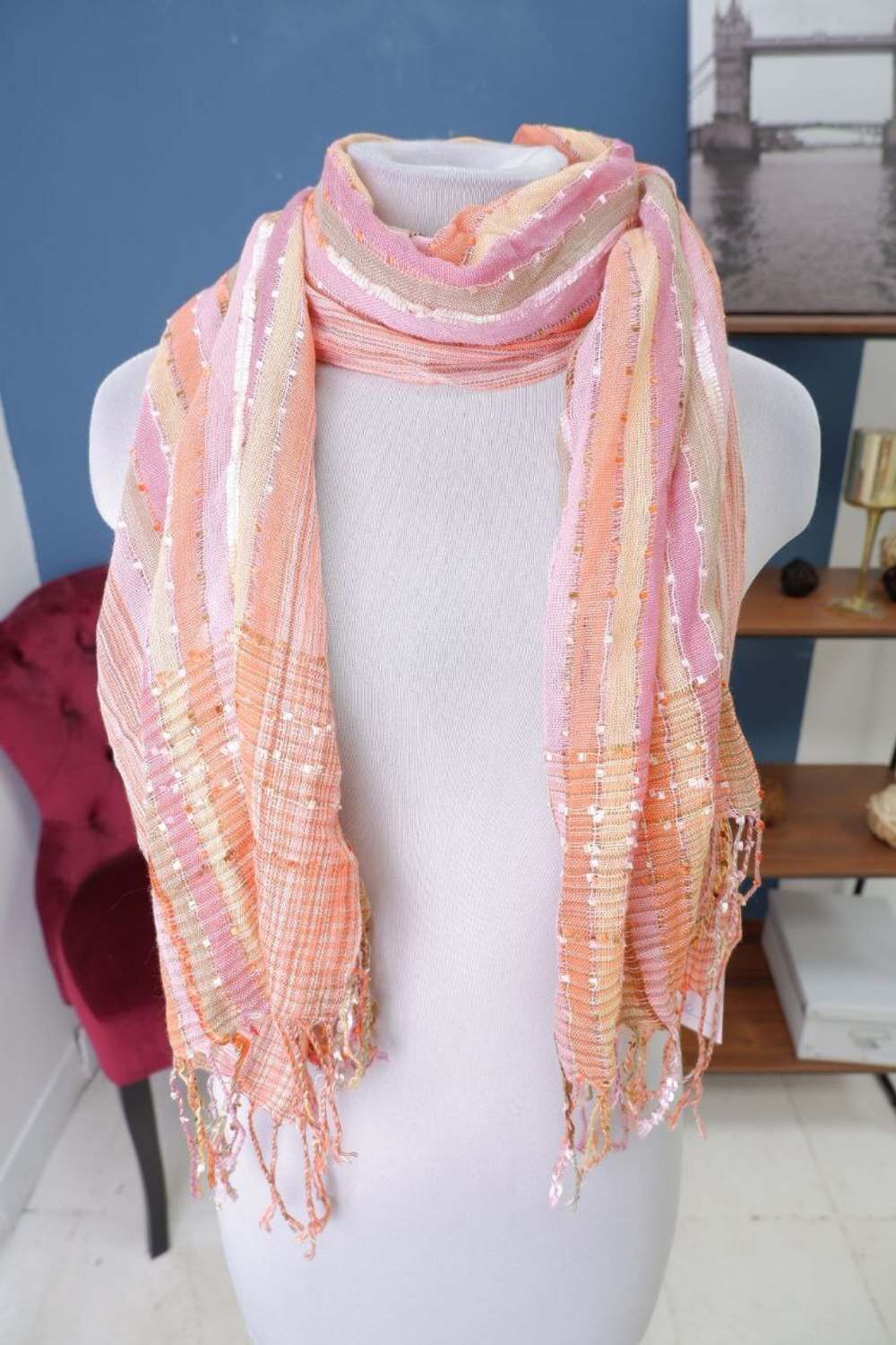 Шарф с бахромой