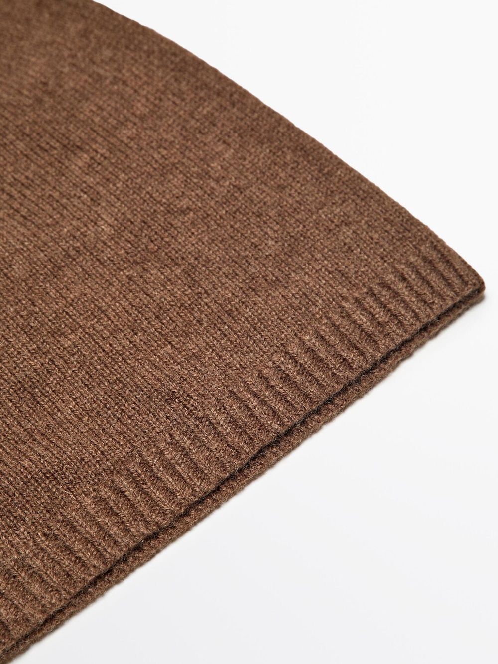 Massimo Dutti Шапка бини из тонкого трикотажа, коричневый