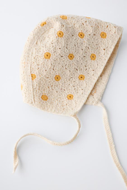 ZARA ЧЕПЧИК С МАРГАРИТКАМИ КРЮЧКОМ, ЭКРЮ