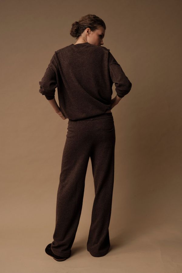 257258-8100 Костюм женский, шоколадный