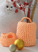 Набор вязаных корзин