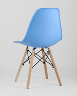 Стул Eames Style DSW голубой (разборный каркас)