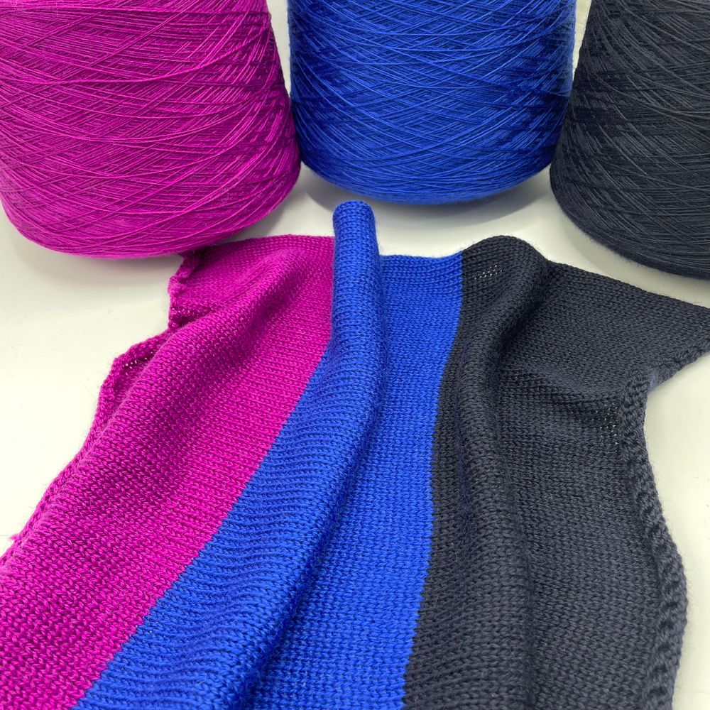 TOLLEGNO 1900 100% меринос virgin (Woolmark)