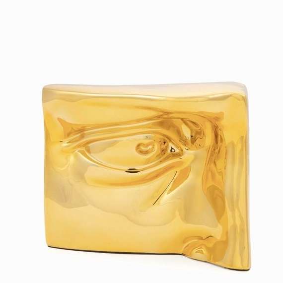 Статуэтка Golden body parts 2