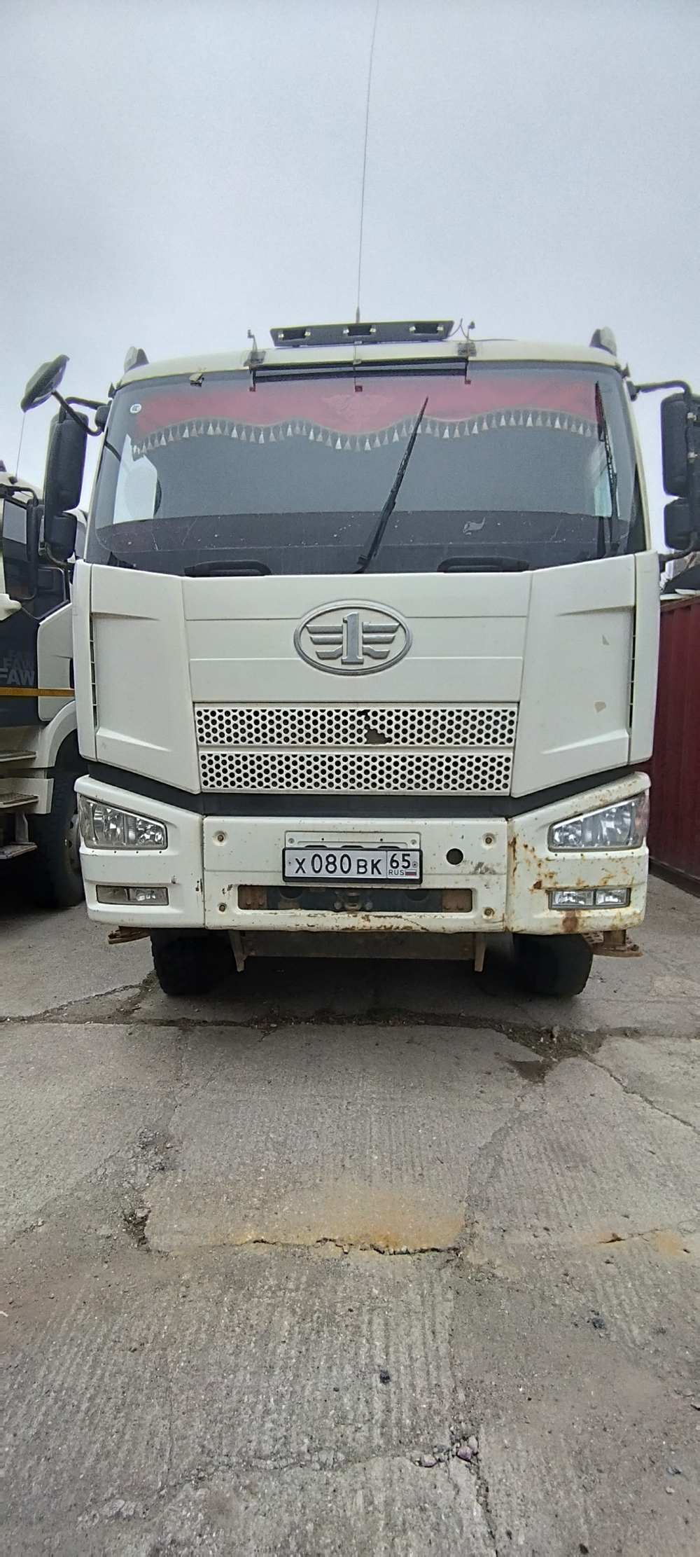 FAW J6 8x4 Самосвал СА3310Р66K24T4E5