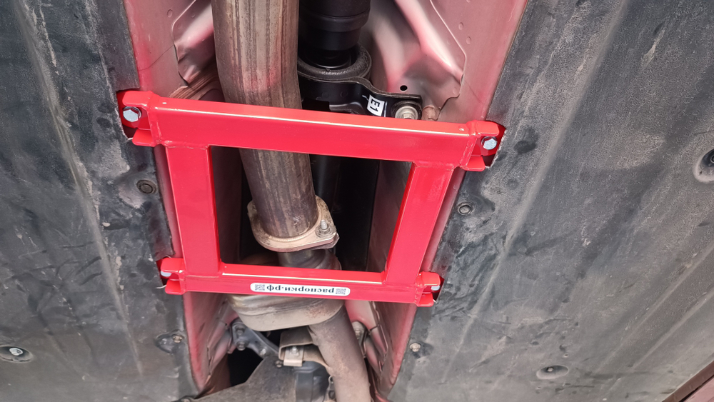 Распорка средняя нижняя Toyota GR86 (ПОД ЗАКАЗ)