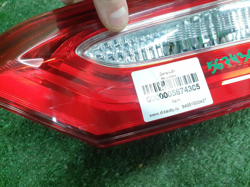 Фонарь правый внут Toyota Camry xv70 17-нв галоген