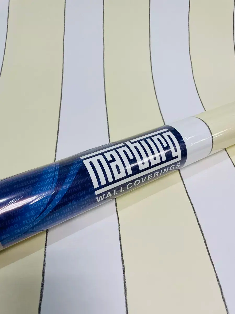 Обои флизелиновые 31104 Jonas Kotz Германия