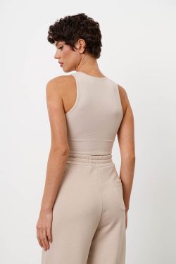 Кроп майка из хлопка серо-бежевого цвета