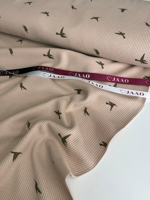 Трикотажная вафля Беж птицы