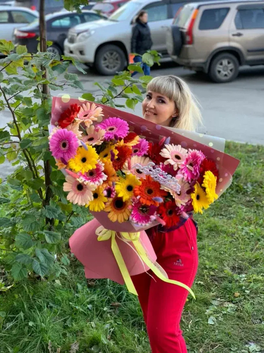 Букет из 25 гербер в пленке