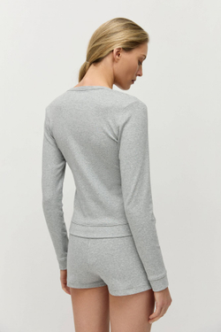 Лонгслив на пуговицах