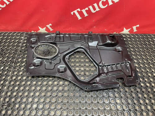 Панель двери левой