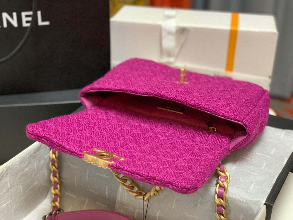 Chanel 19 26 cm