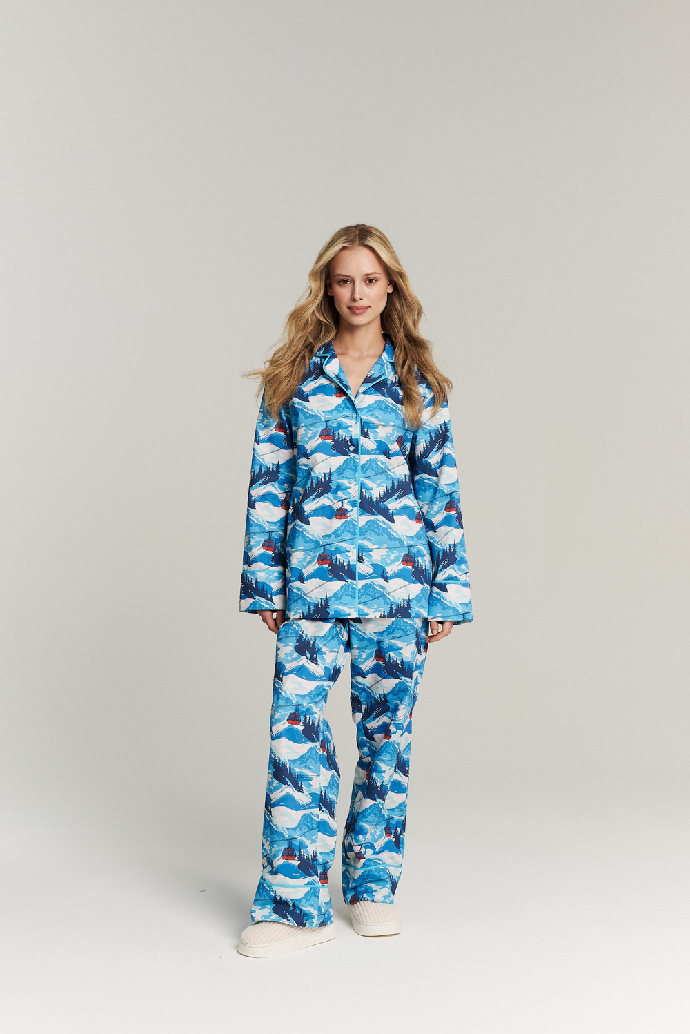 Костюм двойка из сатина горы - размер S-M