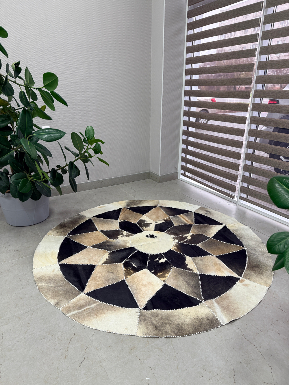 Ковер круглый натуральный на пол / Телячья шкура / 200 см