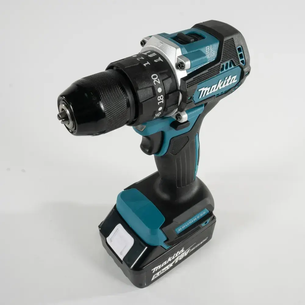 Шуруповерт Maкитa DDF485 18V 5.0AH с металлическим патроном