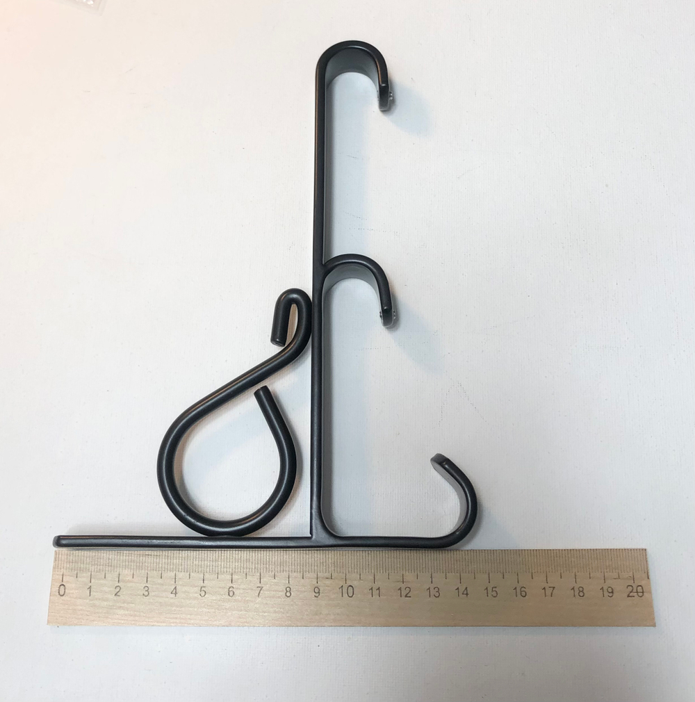 Карниз кованый "Готика Вяз" двухрядный d20/20 мм с трубами и кольцами Ост, цвет черный