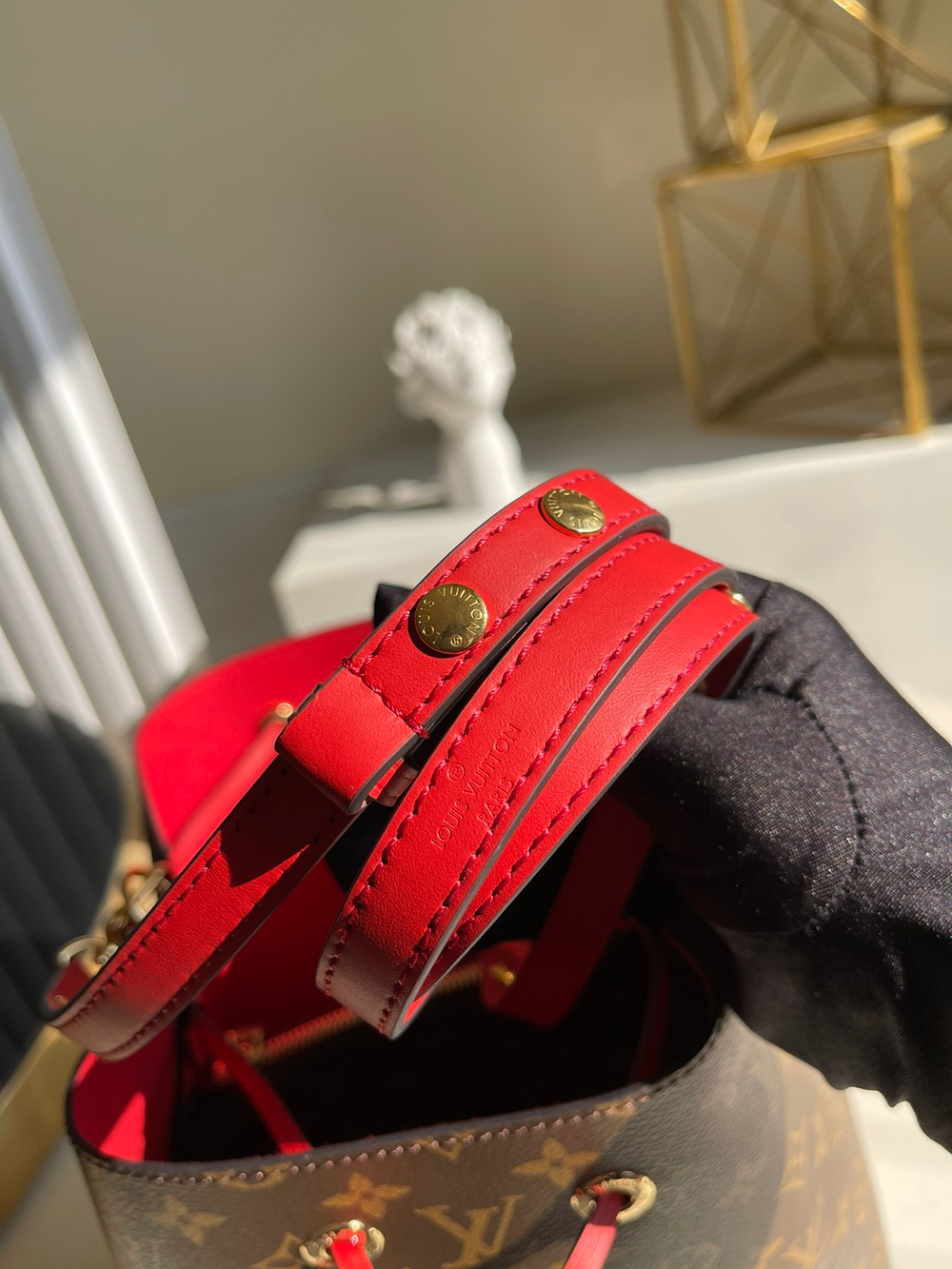 Louis Vuitton NeoNoe MM