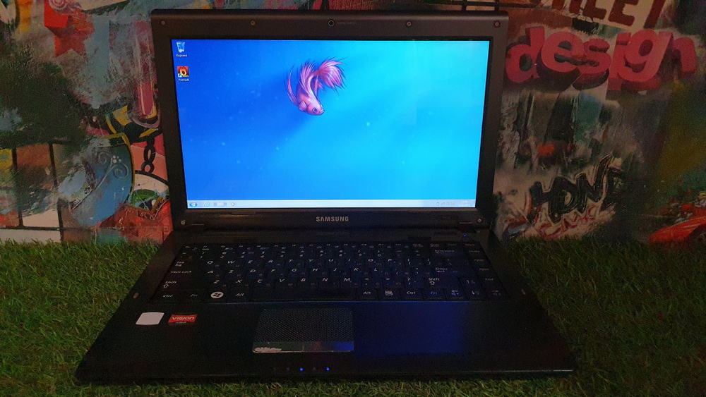 Ноутбук Samsung 4Gb