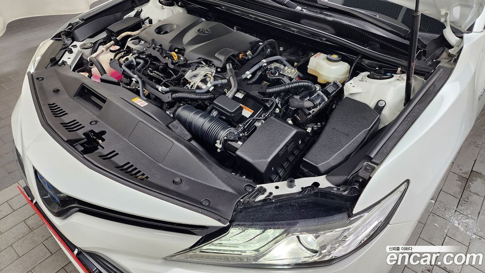 Toyota Camry (XV70) 2.5 XLE Hybrid (08.2019)