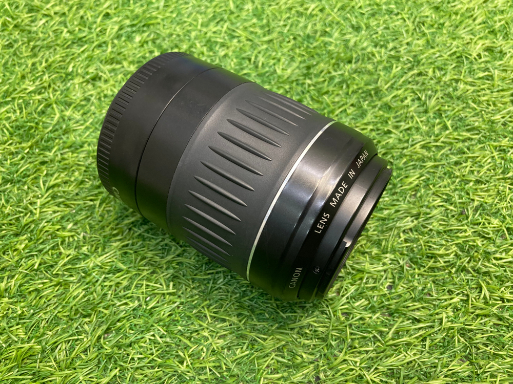 Canon EF 55-200mm 4.5-5.6 II USM