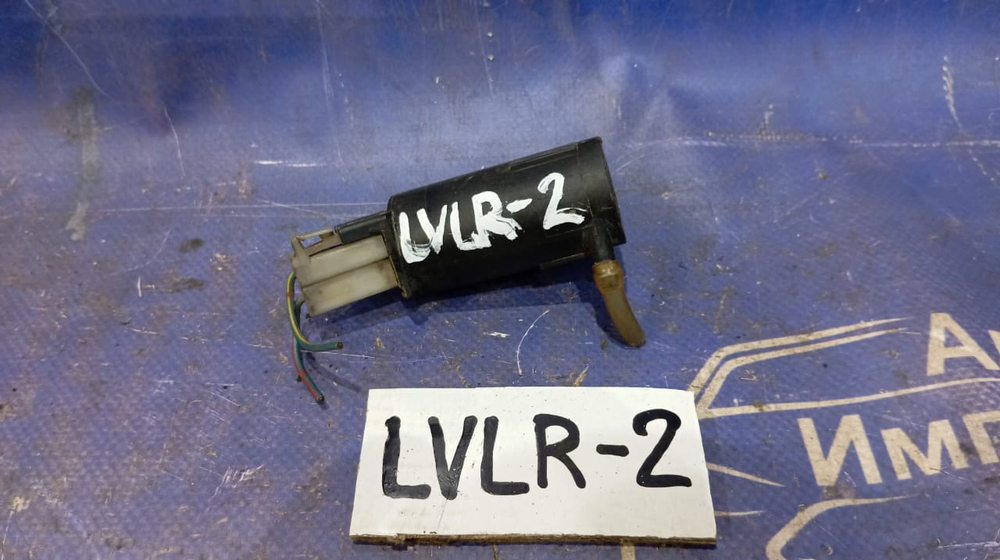 Моторчик бачка омывателя MAZDA MPV 1996