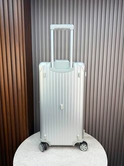 Дорожный чемодан Rimowa Trunk Aluminium
