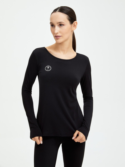 Футболка с длинными рукавами женская черного цвета