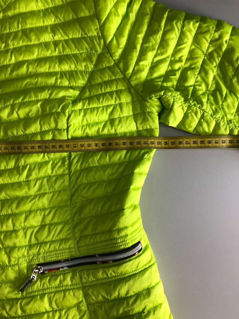 Куртка SnowImage яркого цвета, маркировка XXL, визуально на 52 размер