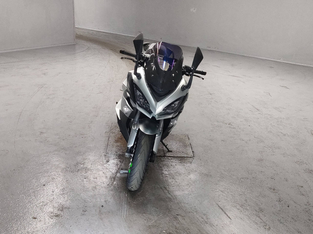Kawasaki Ninja 1000 049573