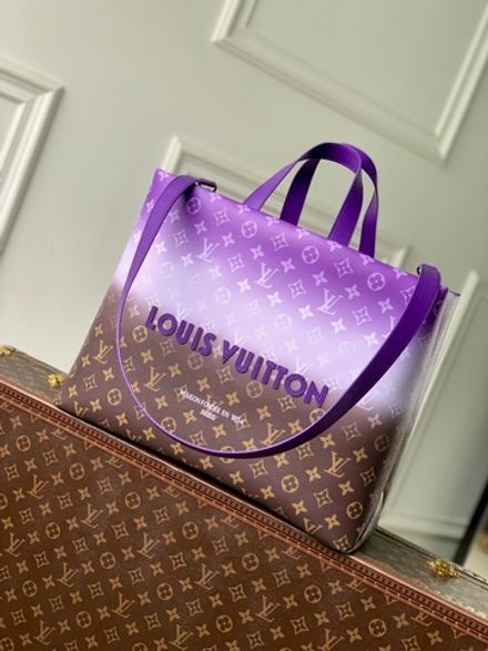 Louis Vuitton Shopper Tote MM