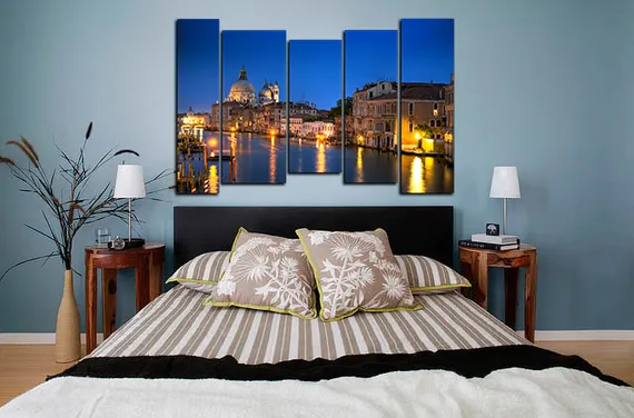 Модульная картина "Красивый город на воде"