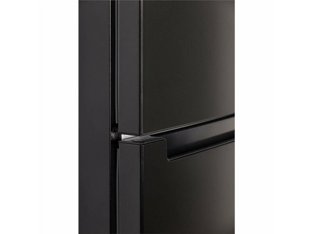 Холодильник Nordfrost NRB 131 B черный