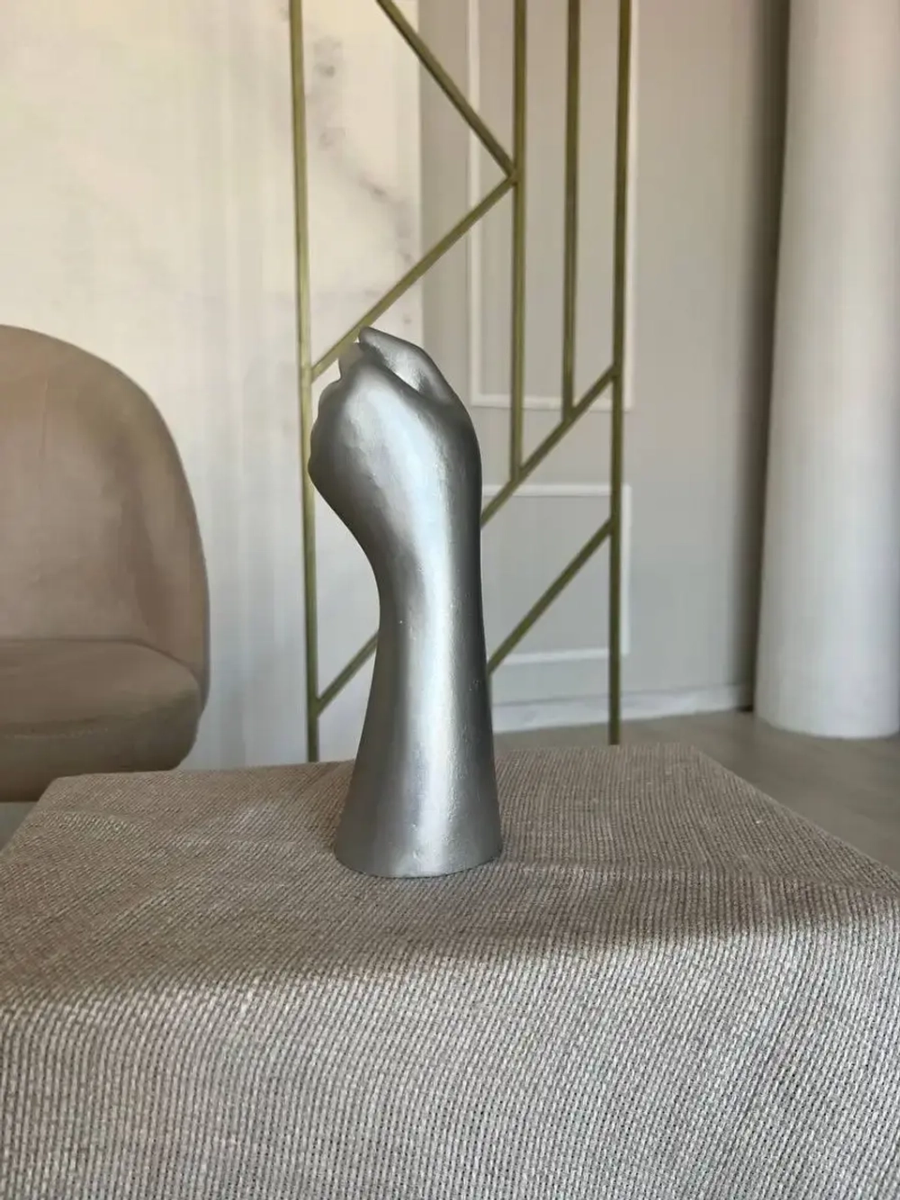 Кашпо для дома цветов Рука ваза горшок декор  статуэтка