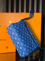 Сумка-мессенджер Louis Vuitton