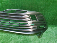 Решетка переднего бампера Toyota Camry xv70 17-21