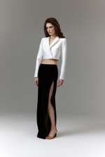 Юбка макси из бархата на низкой посадке с разрезом