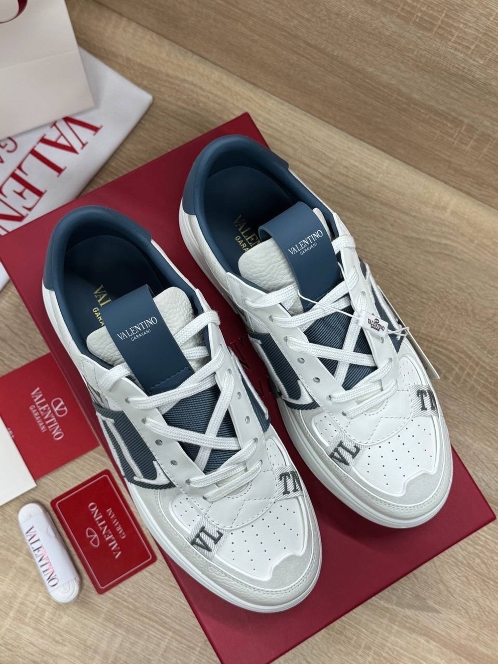 Кеды Valentino