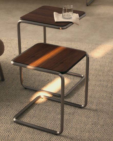 Журнальный столик Tarsel из 100% орехового шпона с конструкцией из матовой стали