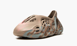 Yeezy Foam RNNR MX "Sand Grey"