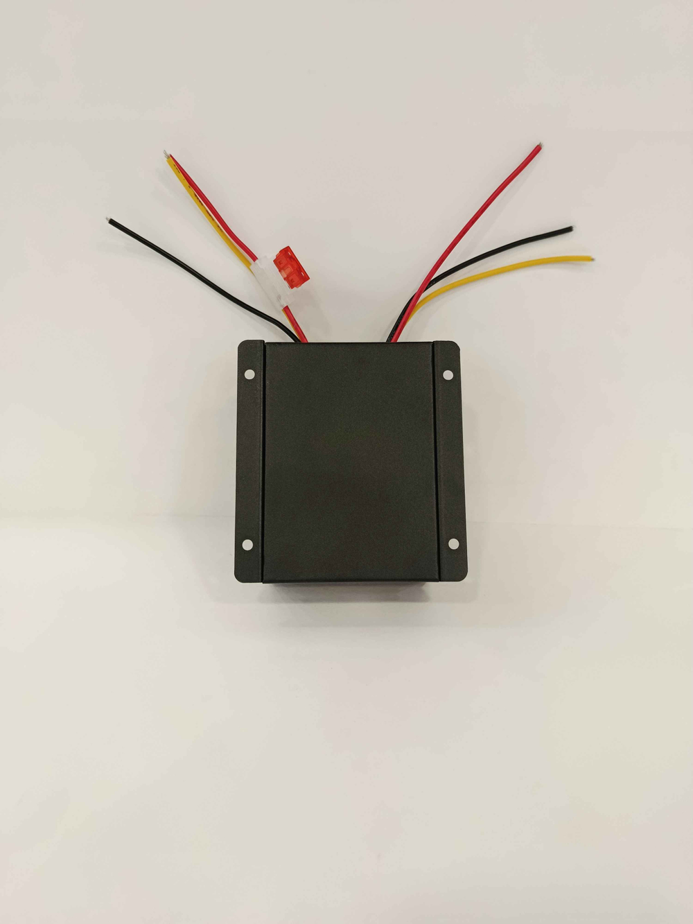 30A (24 - 12) / Понижающий преобразователь с 24V - на 12V, 30 ампер, зеленый (1 шт.)