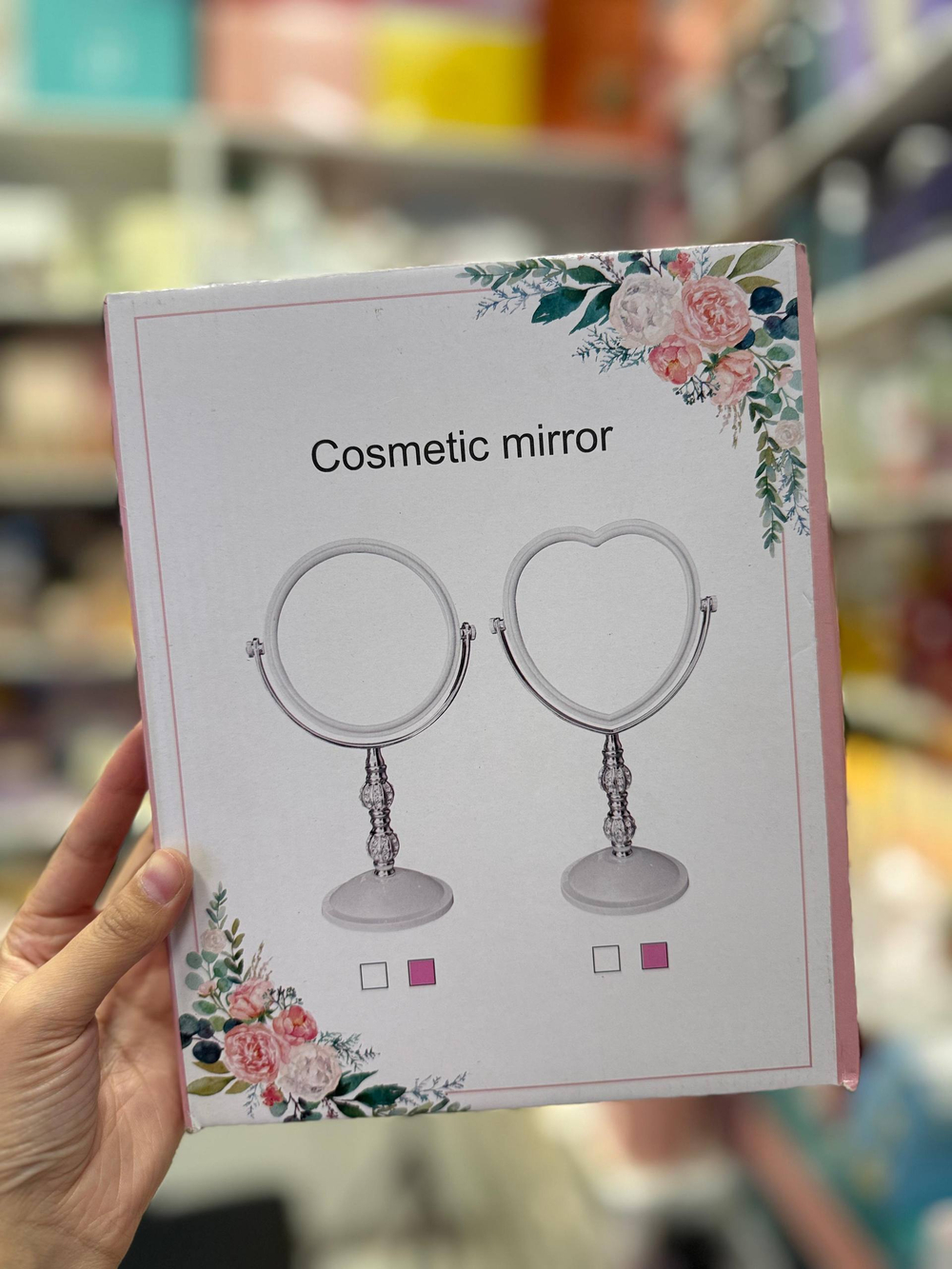 Двустороннее зеркало с уникальными фигурками