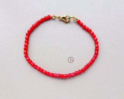 браслет из коралла (б-0377)