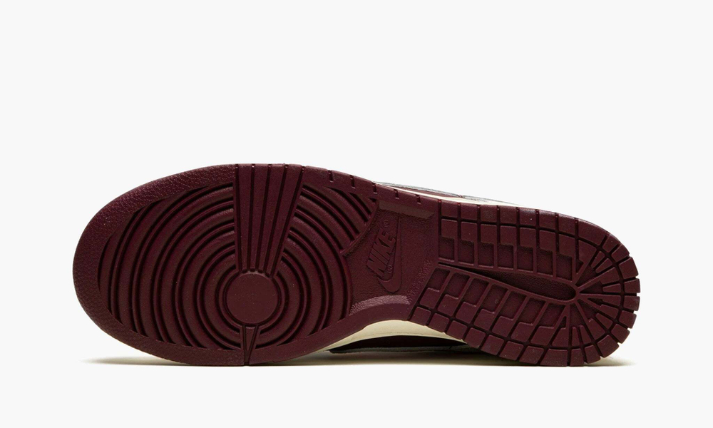 Dunk Low Retro PRM "Valentine's Day 2023"