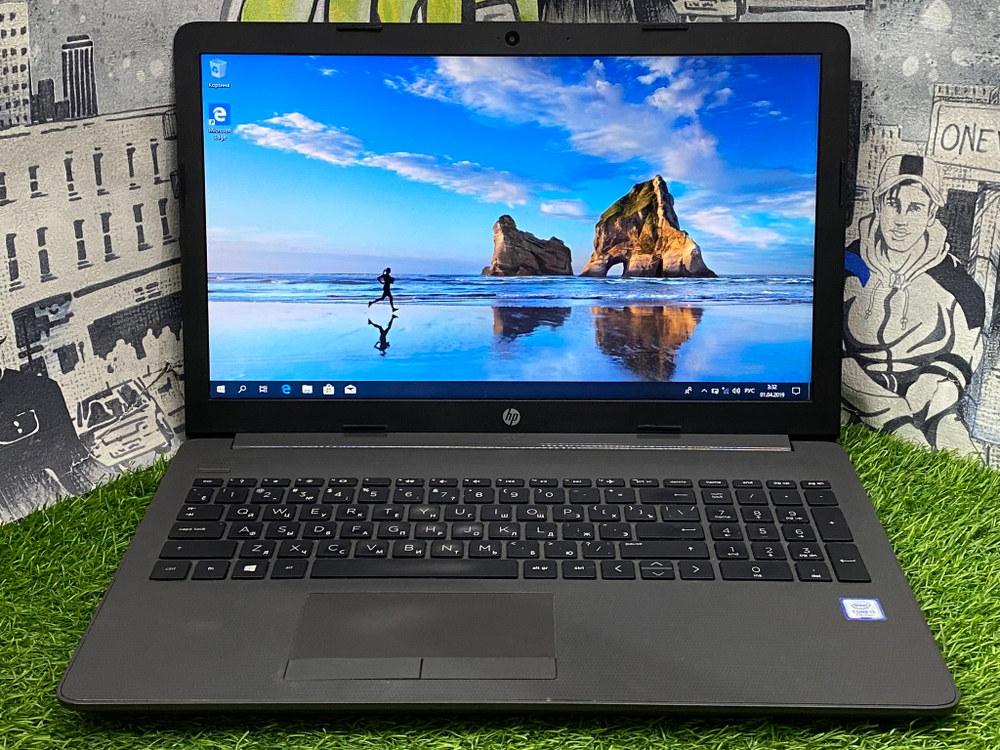 Ноутбук HP 15.6' i3-7020U /8GB/240GB SSD/ 250 G7 [6BP31EA]/Windows 10