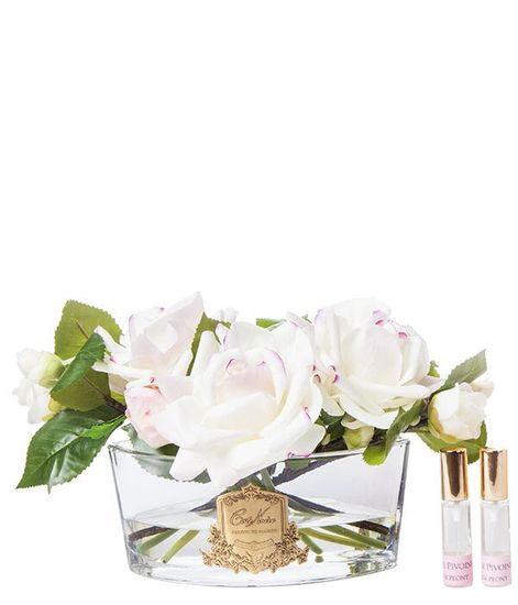 Светло-розовый букет роз в прозрачной овальной вазе и розовой коробке с золотом, Cote Noire