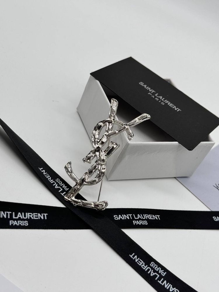 Кожаная куртка Yves Saint Laurent