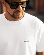 Футболка белая с лого на груди XXXL